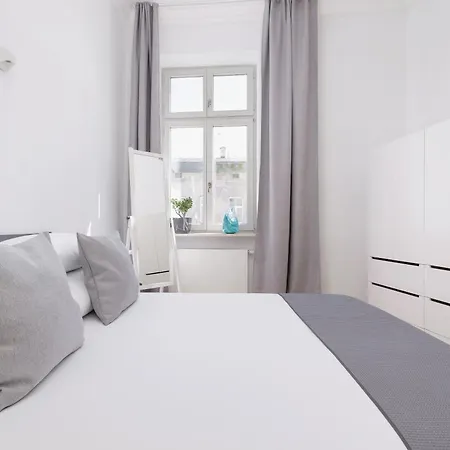 1-Bedroom Apartment - Brodzinskiego 3 - Podgorze Krakow Exterior photo